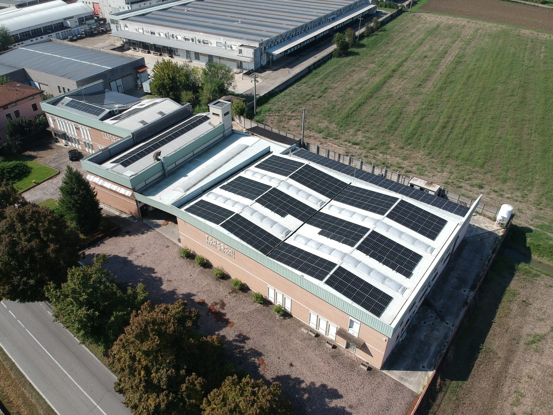 Impianto fotovoltaico Tedeschi Gomma